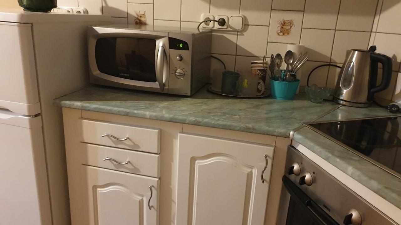 Izisz דברצן מראה חיצוני תמונה
